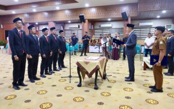 Plt. Sekda Lantik Anggota Komisi Informasi Aceh